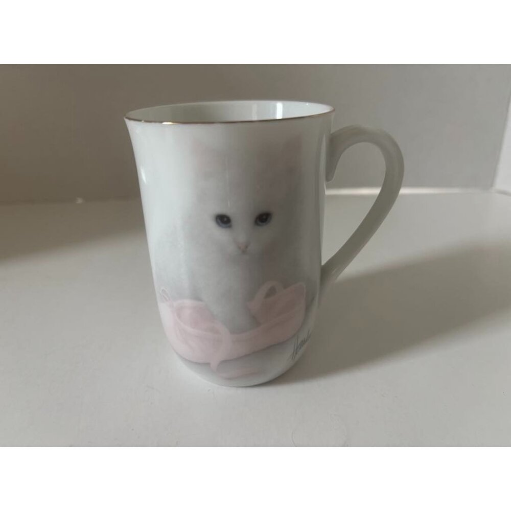 OTAGIRI Bob Harrison White Persian Cat Mug Japan Vintage 1980s 4” Porcelain Cup